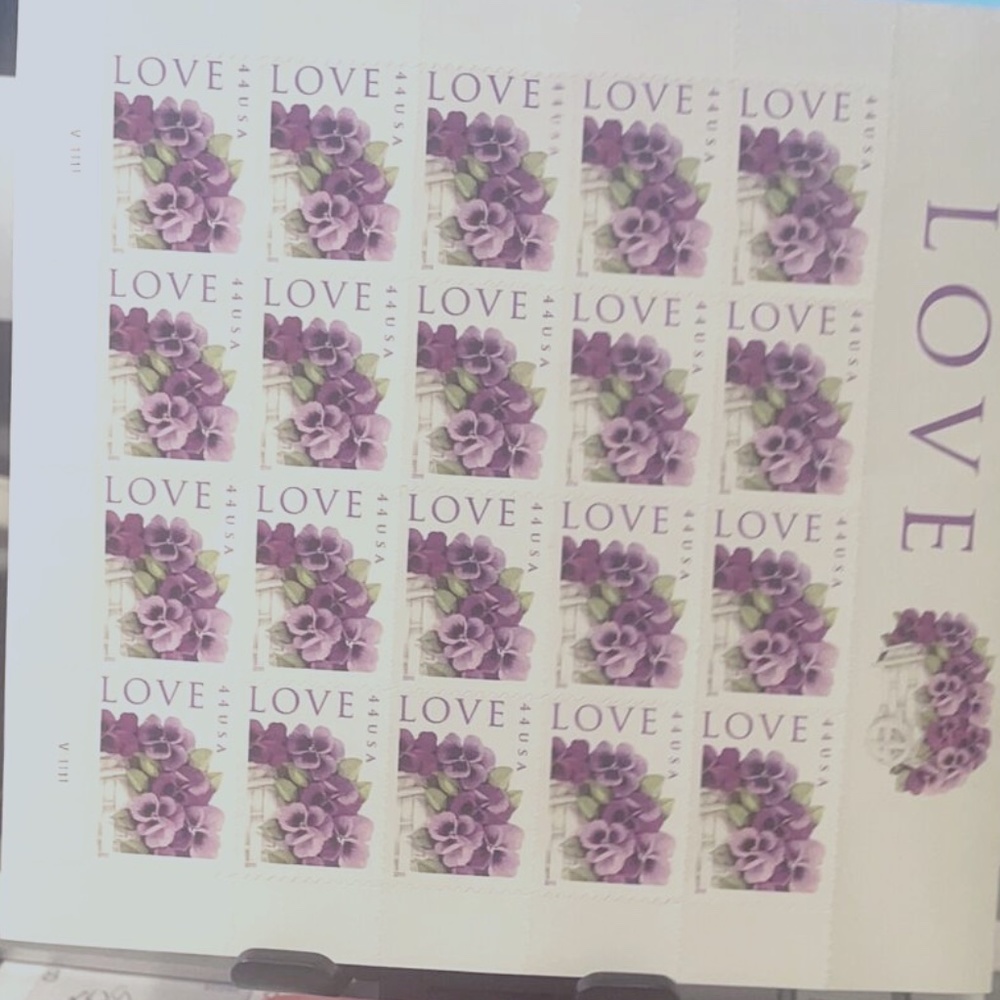 US 4450 Love, Pansies in a basket, Sheet/20, 2010, XF Mint NH 44 Cents stamp